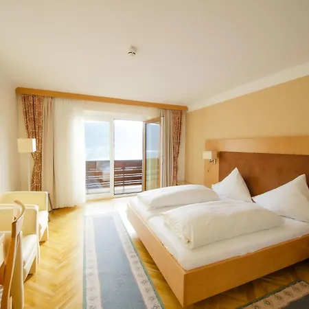 Ossiacher Hotel 4*